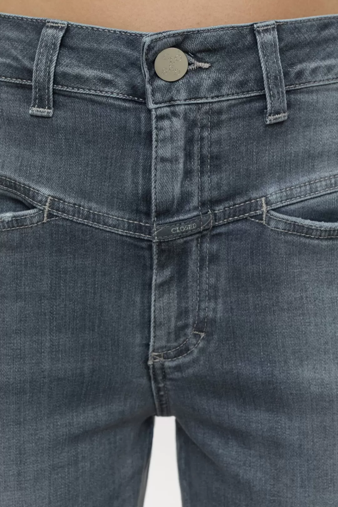 Shop Heritage Jeans - Style Name Pedal Pusher Women JEANS | STYLE NAME PEDAL PUSHER