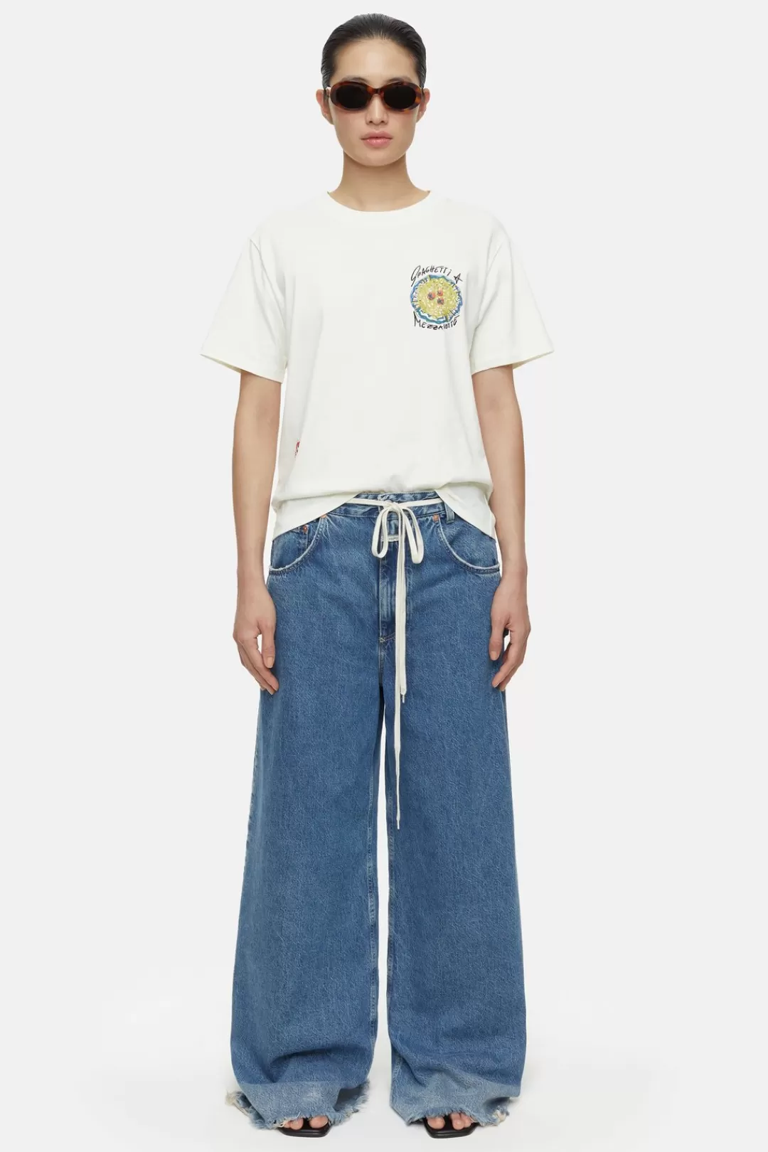 New T-shirt with embroidery Women T-SHIRTS